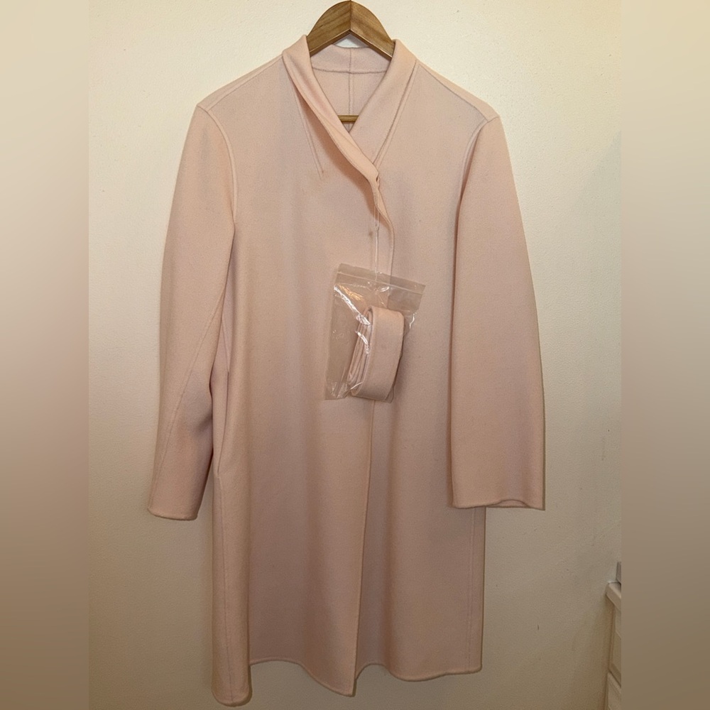 Emporio Armani Soft Blush Long Cashmere / wool Coat with Matching Belt. NWOT.